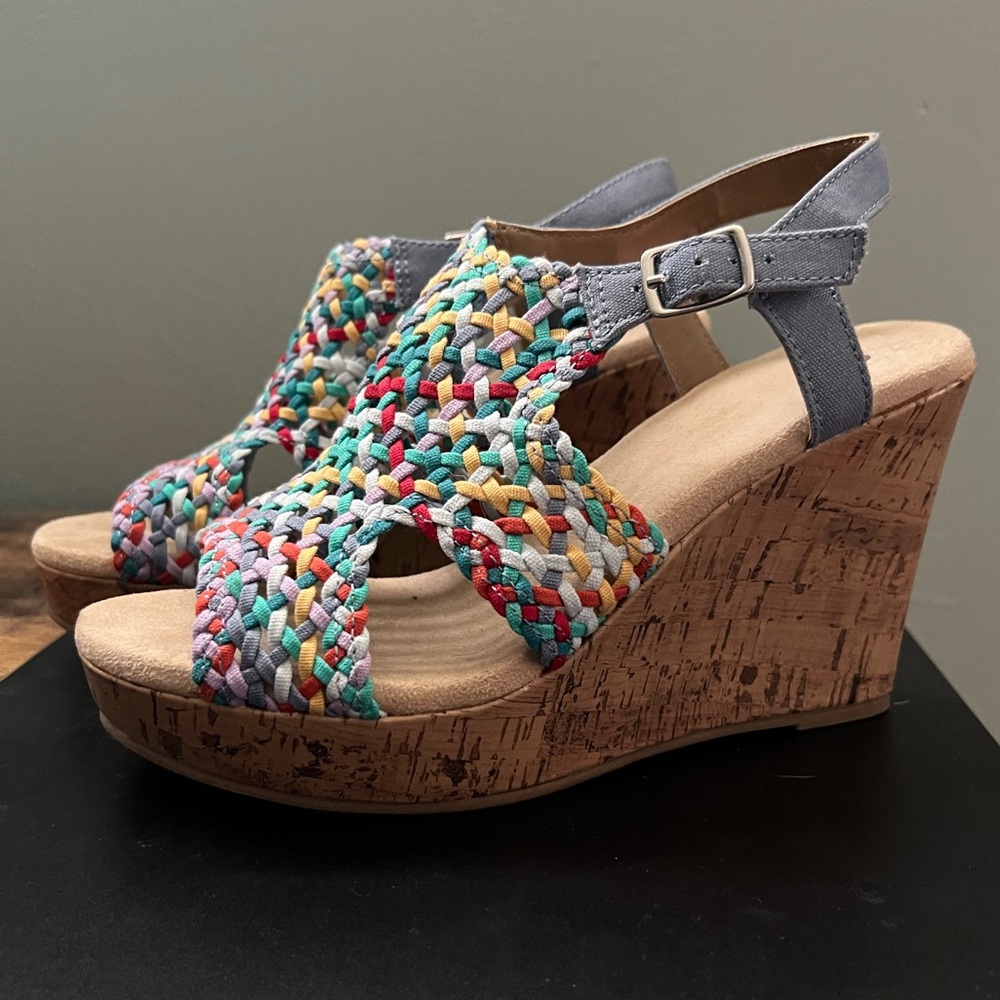 Adorable Multi-Color SO cork wedge platform sandal